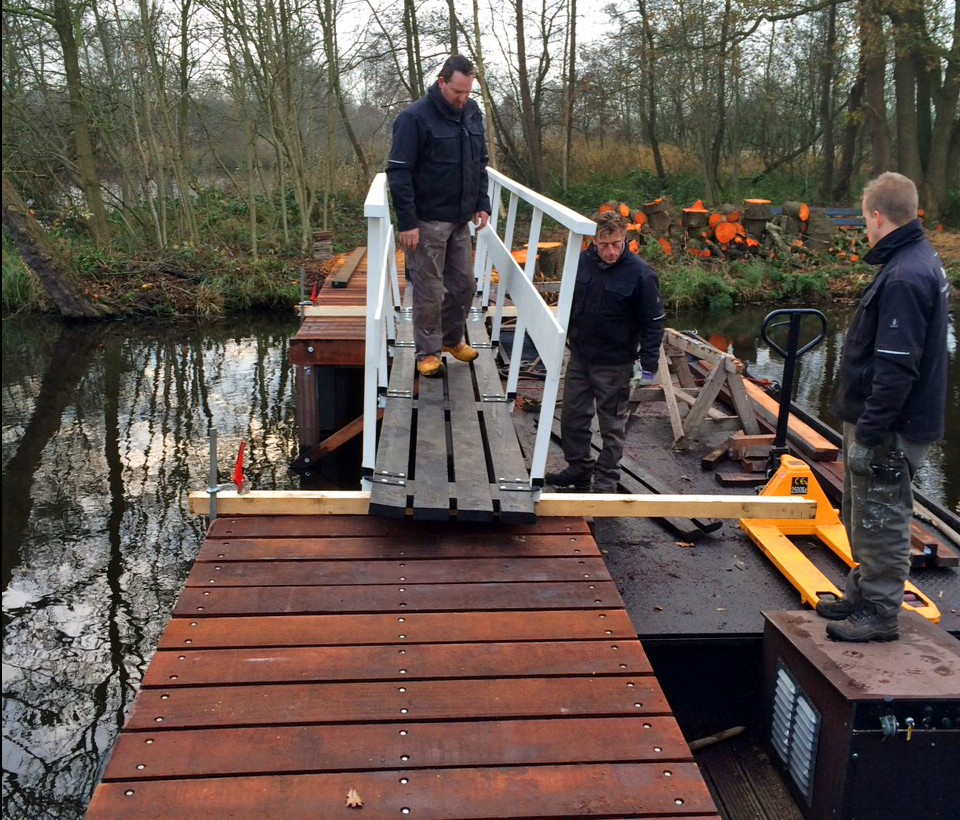 Nieuwe brug over de Scheene