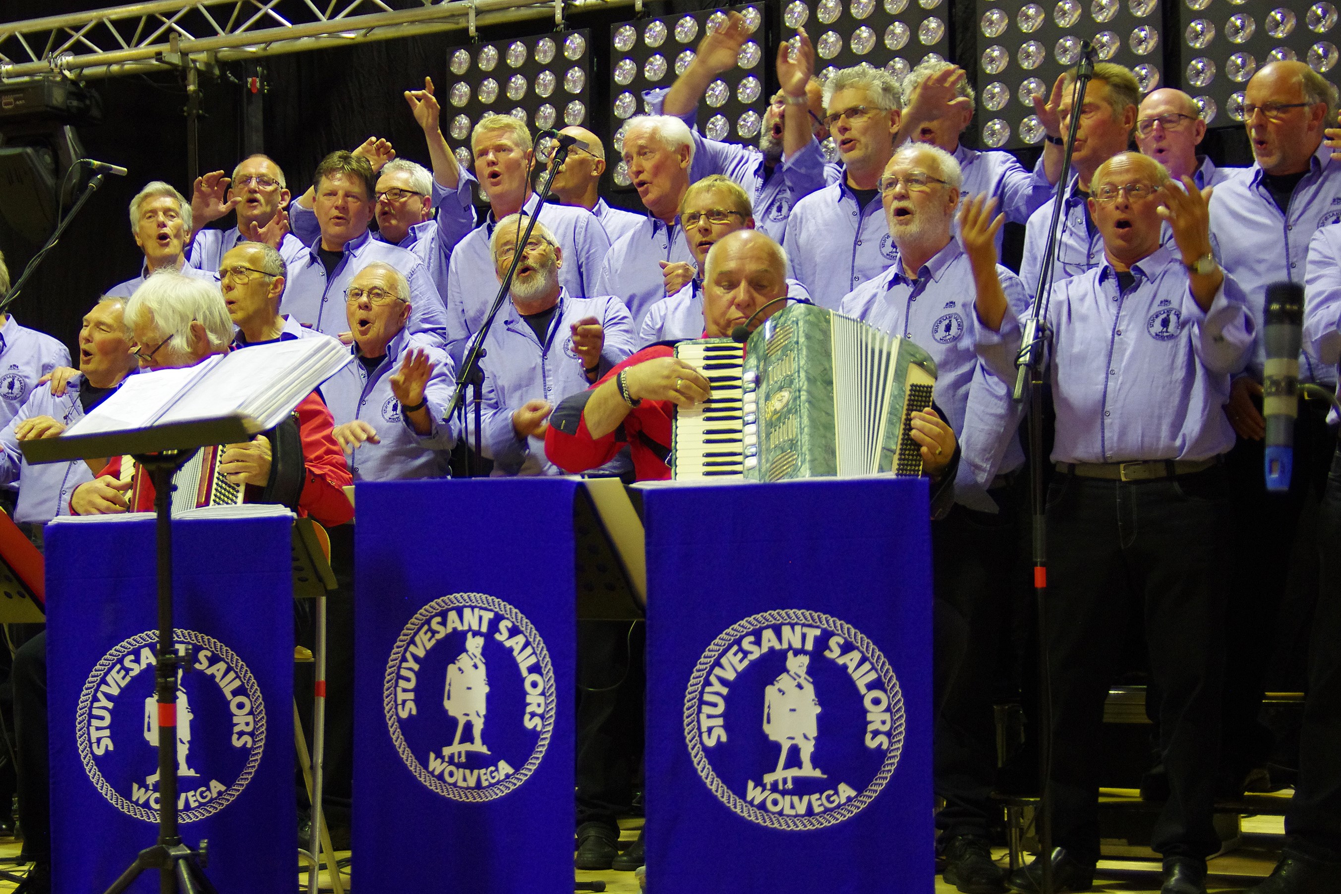 Stuyvesant Sailors in sporthal Munnekeburen