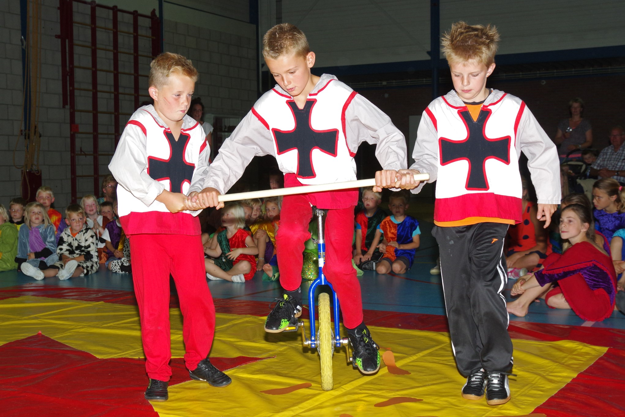 Circus op de Heidaschool